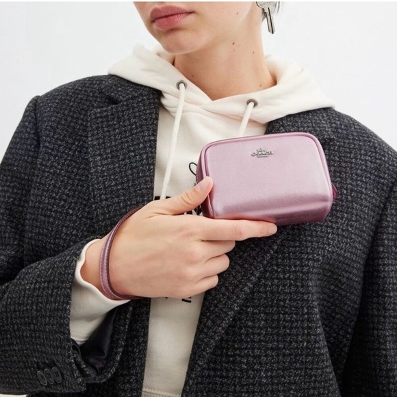 Coach Pouch Wristlet Silver Metallic Pink.  Sparkly - Picture 7 of 8